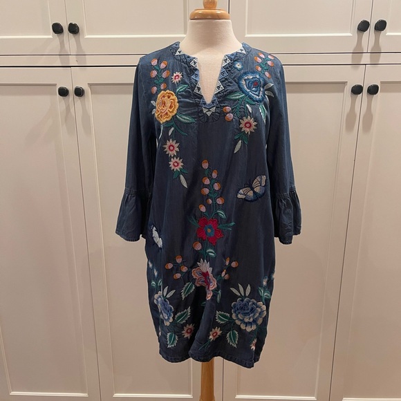 Johnny Was Ruffle Sleeve Dress Size Small - Picture 2 of 9